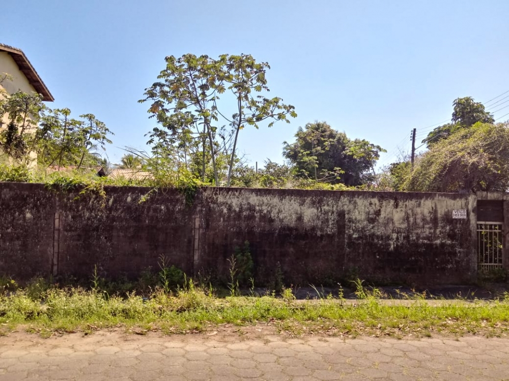 Vende-se terreno